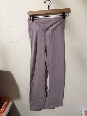 PINK Victoria's Secret Light Lavender Active Crossover Leggings